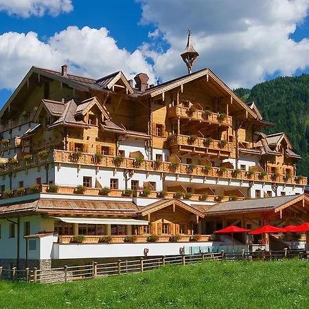 Grossarler Hof Superior Hotel 4*